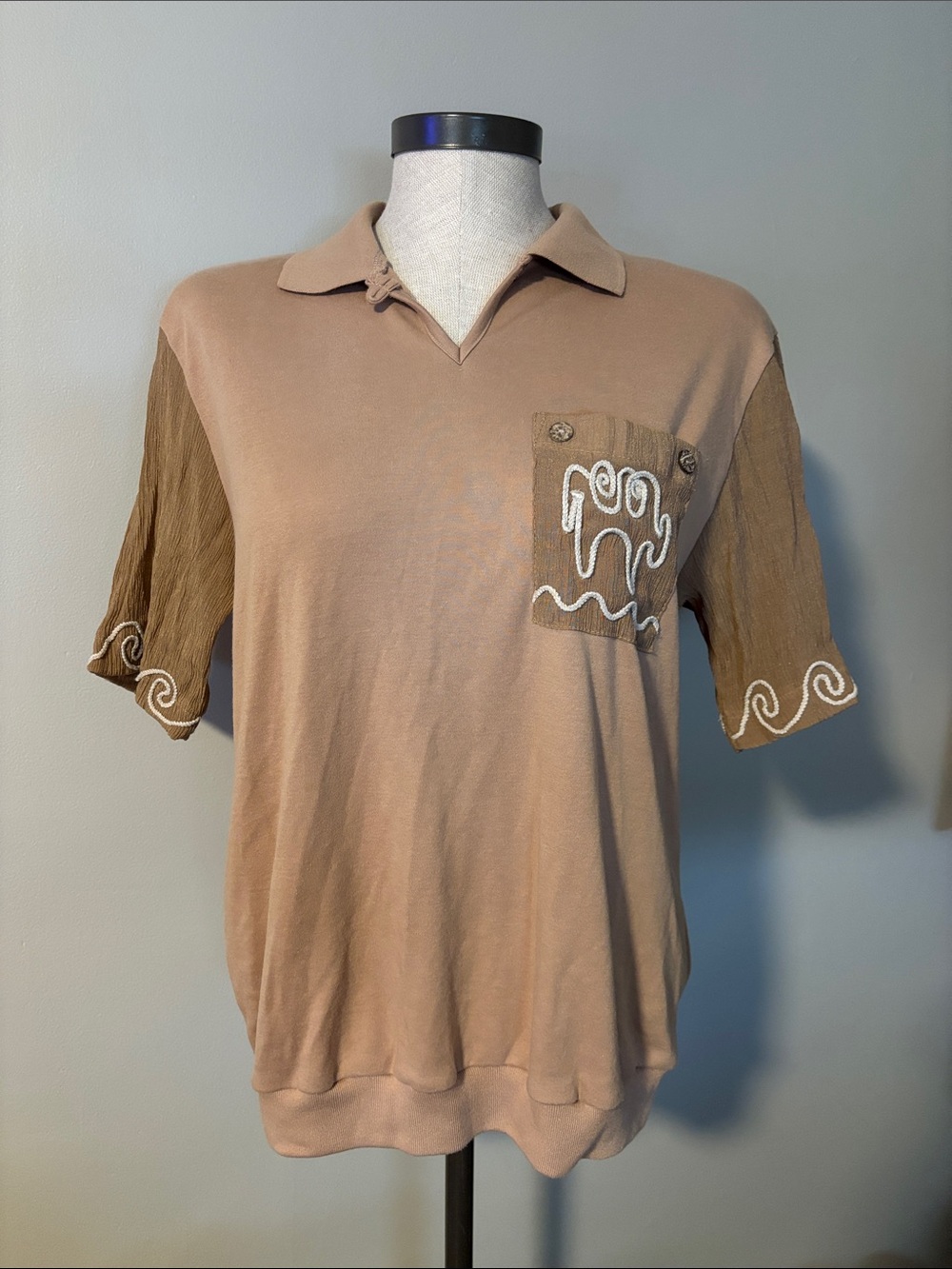 RAFAEL Women's Short-Sleeve Polo in Light Brown with Accents